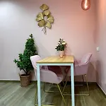 Capstay Color Valenciennes & Netflix Διαμέρισμα *