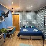Capstay Color Valenciennes & Netflix Trith-Saint-Leger