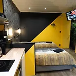 Διαμέρισμα Capstay Color Valenciennes & Netflix *