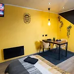 Capstay Color Valenciennes & Netflix Trith-Saint-Leger