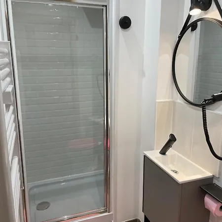 Апартаменты Capstay Color Valenciennes & Netflix Trith-Saint-Leger