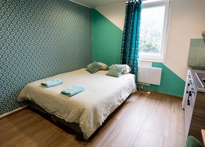 Capstay Color Valenciennes & Netflix Daire Trith-Saint-Leger