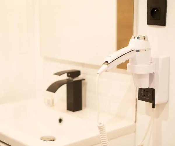 Capstay Color Valenciennes & Netflix Daire